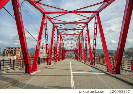 Iroha Bridge and the collapsed townscape of Wajima 120065597