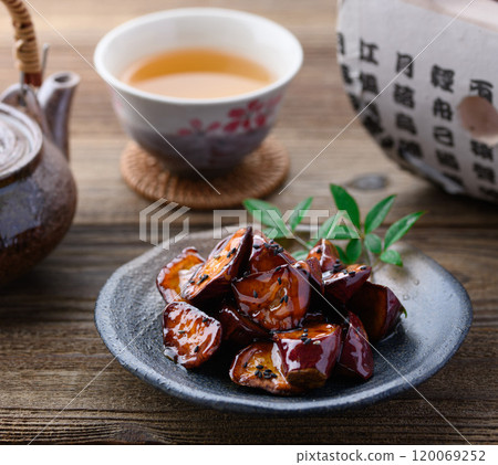 Autumn taste: Daigakuimo 120069252