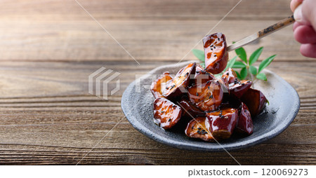 Autumn taste: Daigakuimo 120069273