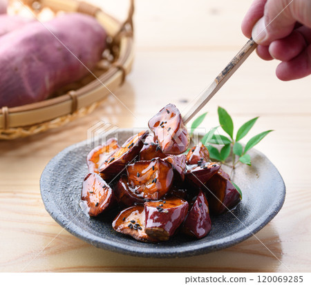 Autumn taste: Daigakuimo 120069285