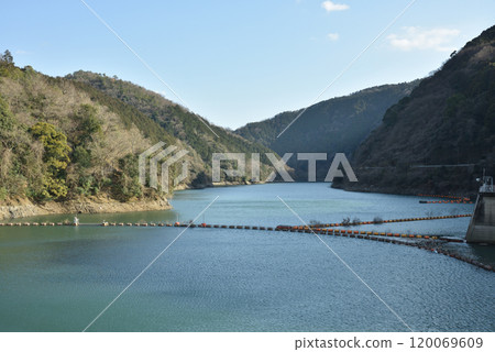 Amagase Dam, Lake Houou (Uji, Kyoto Prefecture) Amagase Dam, Lake Houou (Uji, Kyoto Prefecture) 120069609