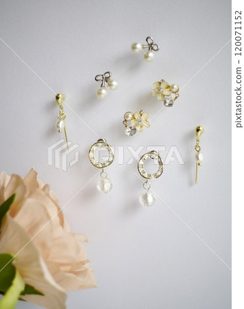 Accessories on white background Accessories on white background 120071152