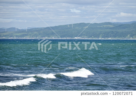 微風徐徐的海景 120072071