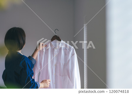 White shirt White shirt 120074818