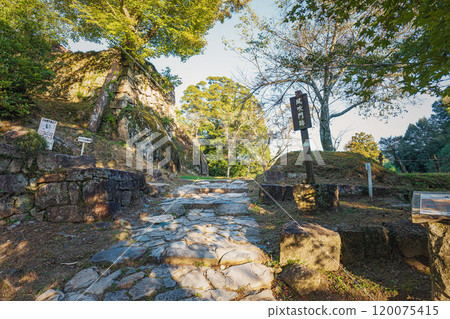 Gifu Naegi Castle Kazebuki Gate Ruins Gifu Naegi Castle Kazebuki Gate Ruins 120075415