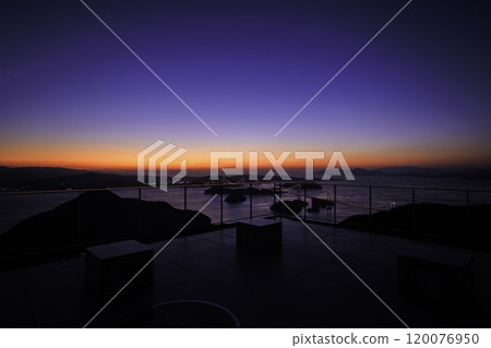 《Kirosan Observatory, Ehime Prefecture》 Kurushima Kaikyo Second Bridge and sunset from Kirosan Observatory Deck 120076950