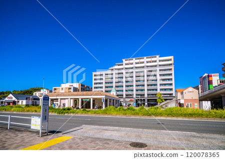 Yokohama cityscape in Japan - Yokohama Municipal Subway Green Line, Kitayamada Station, KOBAN, etc. (7th) 120078365
