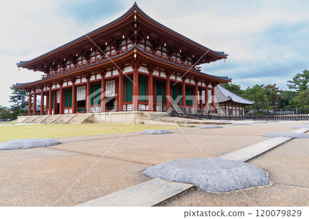 Japanese tourist destination: Nara (Kofuku-ji Temple, Five-story Pagoda, Nara Park) Japanese tourist destination: Nara (Kofuku-ji Temple, Five-story Pagoda, Nara Park) 120079829
