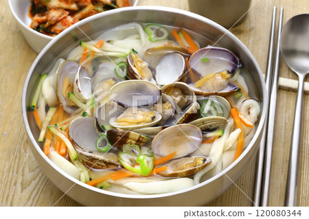 Clam Kalguksu 120080344
