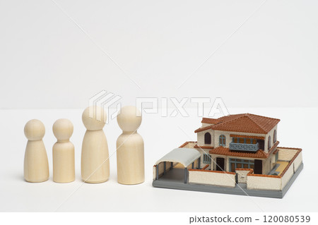 Image of family and home 120080539