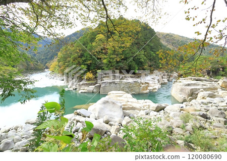 睡覺的床 睡覺的床 120080690