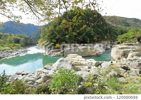 睡覺的床 睡覺的床 120080698