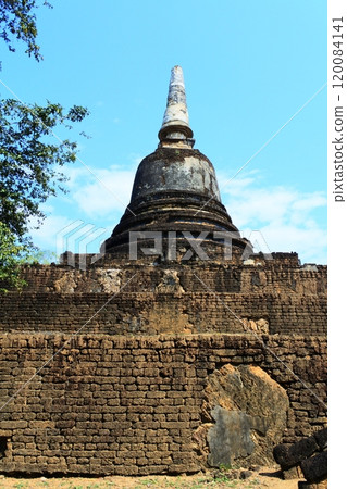 Si Satchanalai Historical Park, Wat Chang Lom 120084141