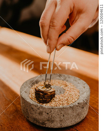 modern presentation of food in catering establishments modern presentation of food in catering establishments 120084611