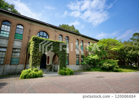 國立台灣大學生物資源與農業科學學院（台灣台北市大安區） 120086884