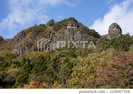 Autumn spirit mountain 120087508