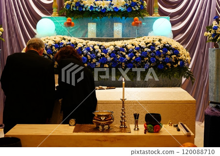面對死者的倖存者 面對死者的倖存者 120088710