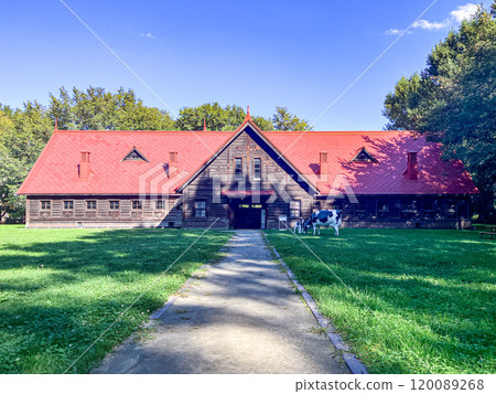 北海道大學第二農場牛棚 2024 年 9 月 120089268