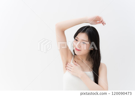 除毛/美觀 關心腋窩的年輕女性 上半身 120090473