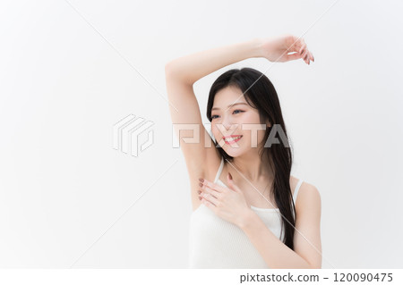 除毛/美觀 關心腋窩的年輕女性 上半身 120090475