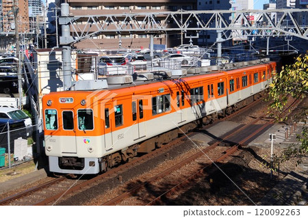[Hanshin] 8000 Series Express (Hanshin Main Line: Noda - Fukushima) 120092263