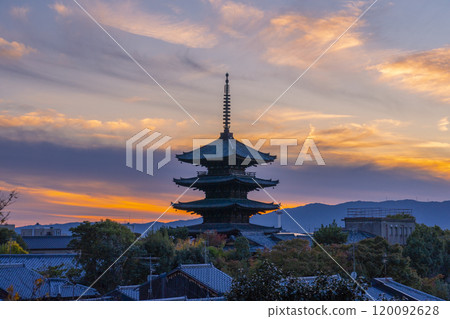 Sunset sky and Yasaka Tower 120092628