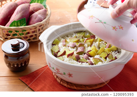地瓜飯用砂鍋煮 120095393