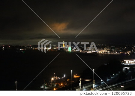 (Kitakyushu City, night view) Shimonoseki Tower and Ferris wheel 120095723