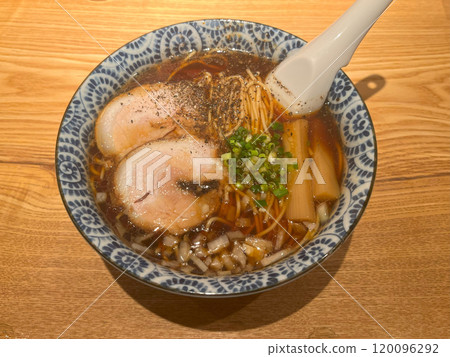 美味的醬油拉麵 美味的醬油拉麵 120096292