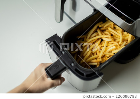 Close-up of French fries made in the air fryer 120096788