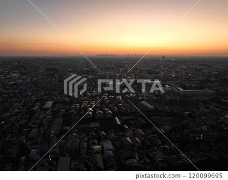 [Aerial view from above Musashino, Tokyo] Sunrise in the city - morning in Tokyo 120099695