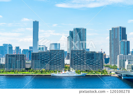 [Tokyo] Apartment complexes lined up around Harumi as seen from Toyosu 120100278