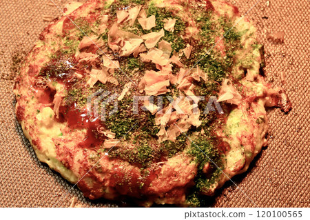 Okonomiyaki made at a normal home 120100565