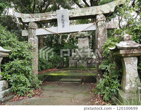 Konpira Shrine at Sakitsu Suwa Shrine, Sakitsu, Kawaura-cho, Amakusa City, Kumamoto Prefecture 120100699