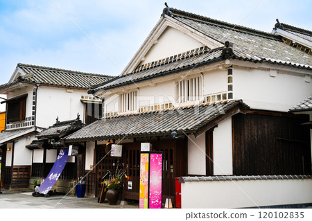 [Important Preservation District for Groups of Traditional Buildings] Yakage-juku, Old Sanyo Road and Merchants' Houses, Yakage-cho, Oda-gun, Okayama Prefecture 120102835