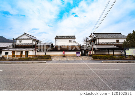 [Important Preservation District for Groups of Traditional Buildings] Yakage-juku, a post town in Yakage-cho, Oda-gun, Okayama Prefecture 120102851