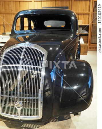 Car under construction 120103419