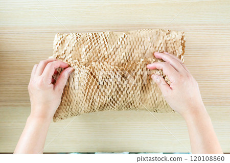 Eco friendly brown paper honeycomb wrap for product packaging parcel carton box 120108860