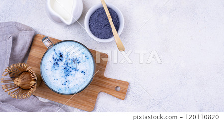 Blue matcha latte with milk 120110820