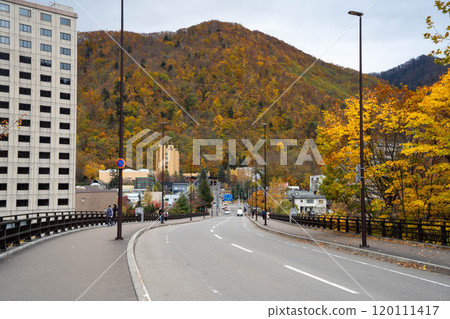 Hokkaido Sapporo Jozankei Autumn Foliage 120111417