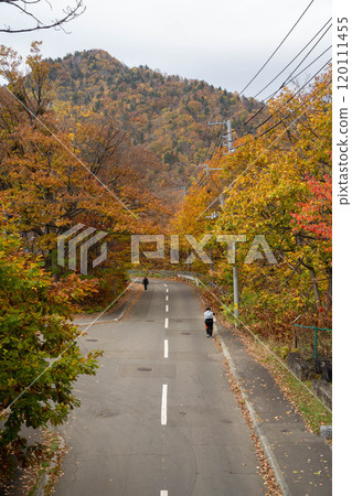 Hokkaido Sapporo Jozankei Autumn Foliage 120111455
