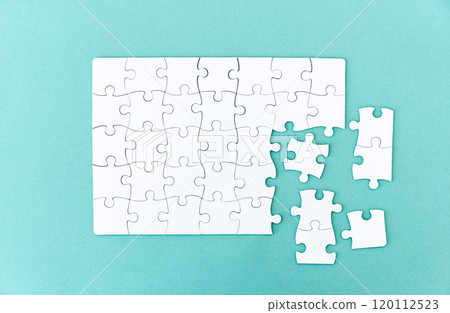 Unfinished jigsaw puzzle 120112523
