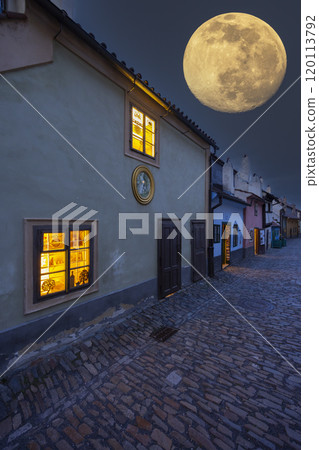 Golden Alley in Prague Castle, long row of small houses, Prague, Czech Republic 120113792
