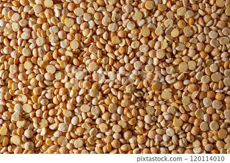 Uncooked Polished Split Peas Background Uncooked Polished Split Peas Background 120114010