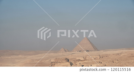 Giza pyramid complex 120115516