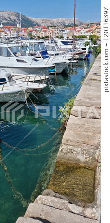 Baska 120116397