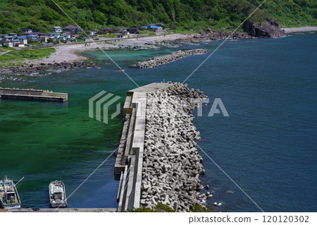 Fishing village on the Oga Peninsula 120120302