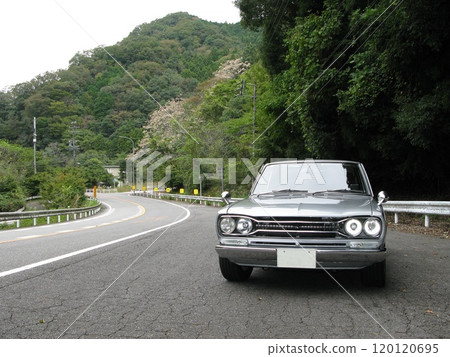 開一輛舊車 開一輛舊車 120120695