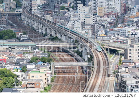 [Tohoku Shinkansen] Shinkansen heading to Tokyo Station 120121767