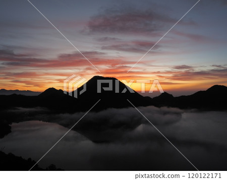 深秋榛名山的黎明 11 120122171